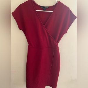 Elegant red dress for women. In very good condition!